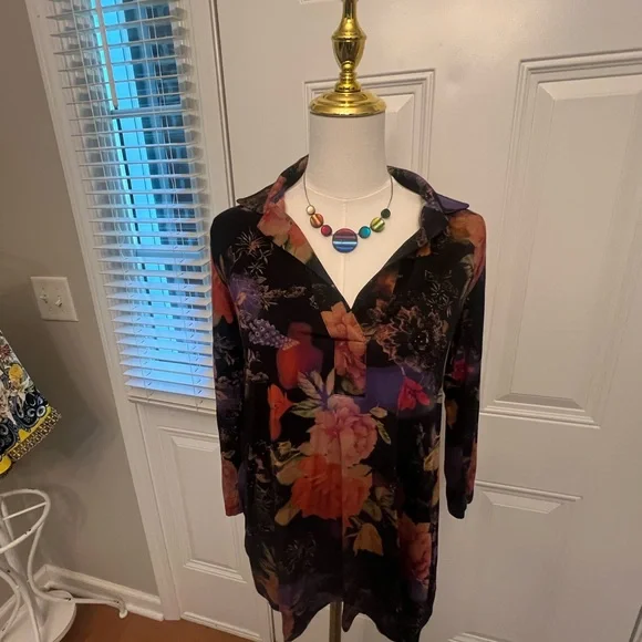 Multicolor Beaded Necklace - Picture 4 of 4